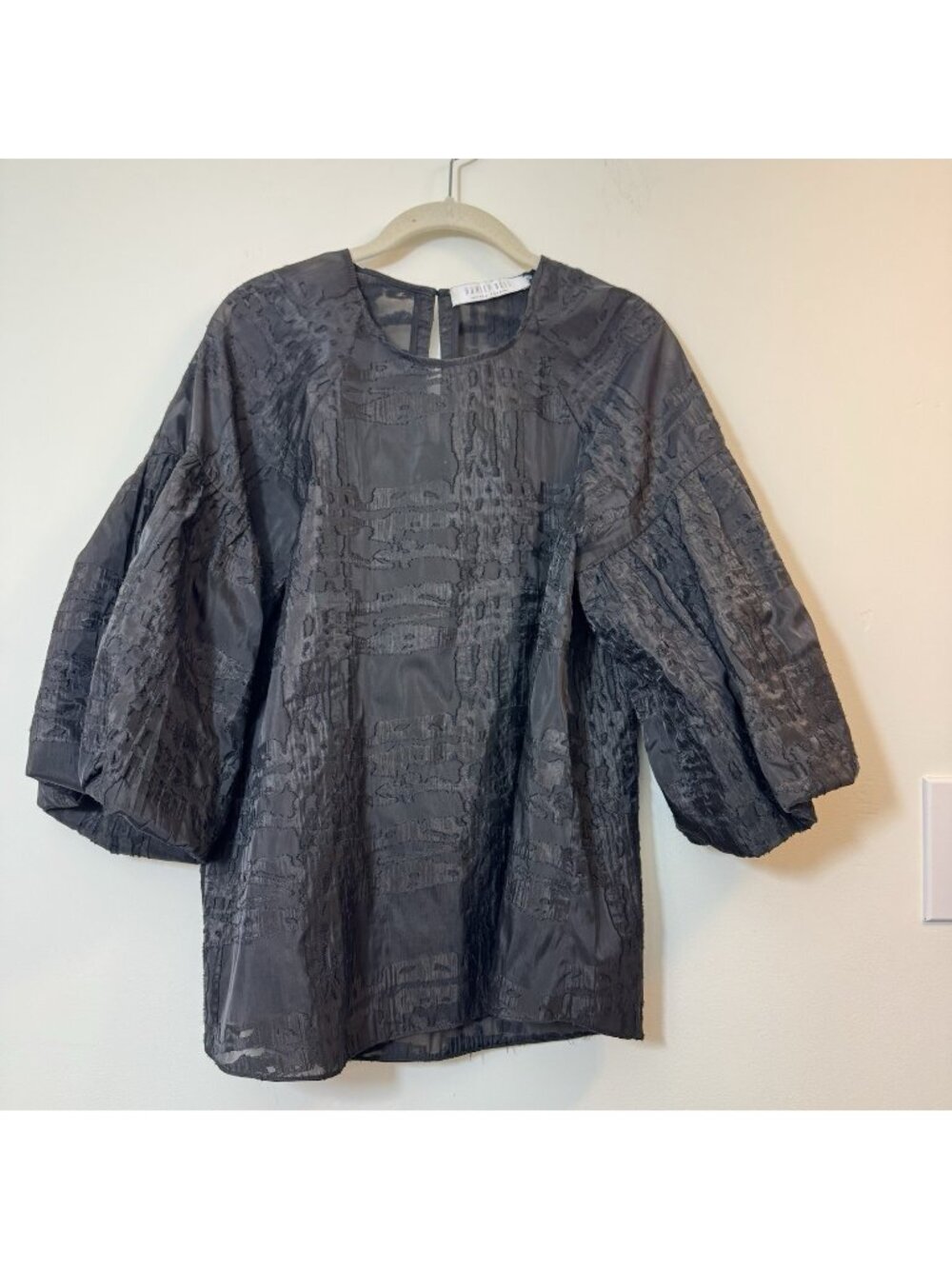Hunter Bell Bubble 3/4 Sleeve Blouse Size L Black Semi Sheer Popover